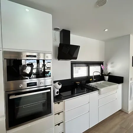 Apartament Mariposa Blanca *